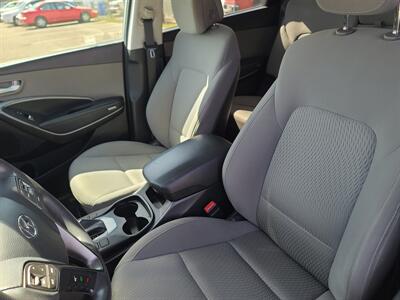 2017 Hyundai SANTA FE SE   - Photo 16 - Boise, ID 83714