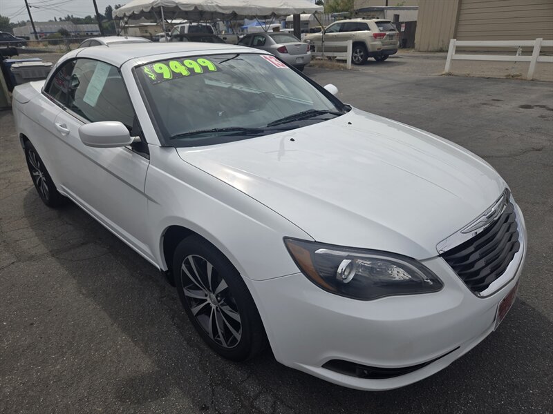 2013 Chrysler 200 S   - Photo 1 - Boise, ID 83714