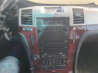 2007 Cadillac Escalade   - Photo 10 - Boise, ID 83714