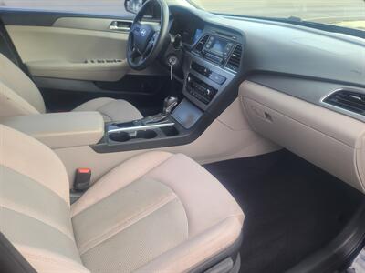 2015 Hyundai SONATA SE - Photo 19 - Boise, ID 83714