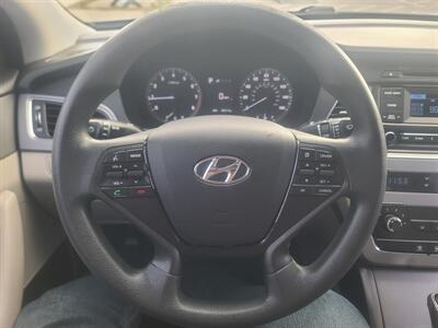 2015 Hyundai SONATA SE - Photo 9 - Boise, ID 83714