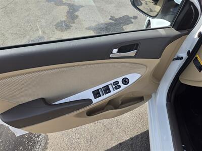 2014 Hyundai ACCENT GLS - Photo 11 - Boise, ID 83714