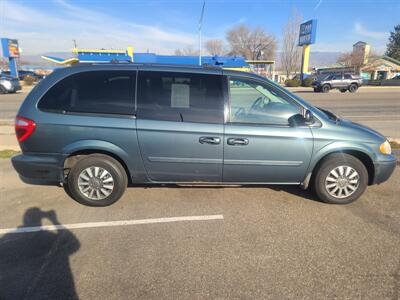 2006 Chrysler Town and Country LX   - Photo 8 - Boise, ID 83714