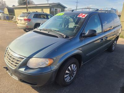 2006 Chrysler Town and Country LX   - Photo 3 - Boise, ID 83714