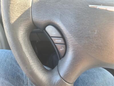 2006 Chrysler Town and Country LX   - Photo 12 - Boise, ID 83714