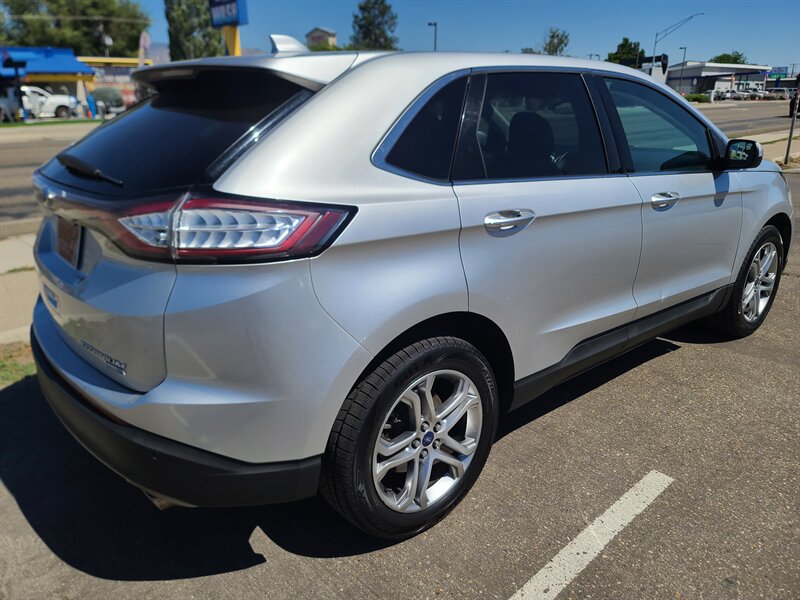 2016 Ford Edge Titanium photo 6