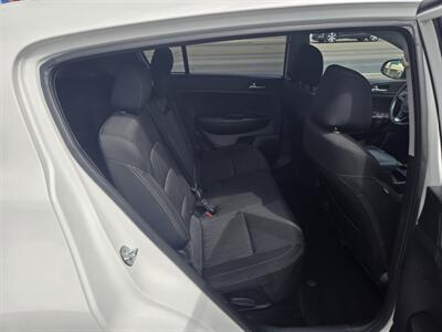 2017 Kia Sportage LX - Photo 16 - Boise, ID 83714