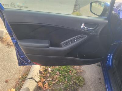 2017 Kia Forte EX   - Photo 15 - Boise, ID 83714