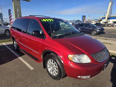 2003 Chrysler Town & Country LXi   - Photo 1 - Boise, ID 83714