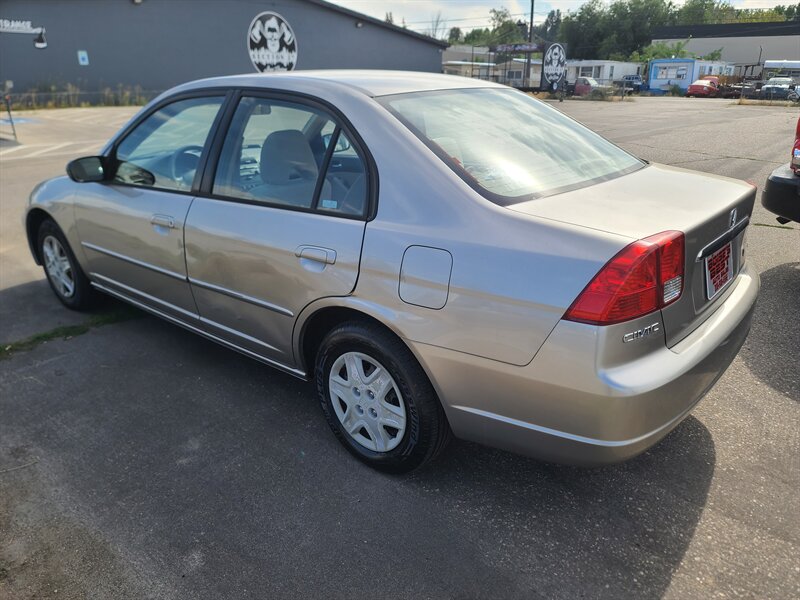 2003 Honda Civic LX photo 4