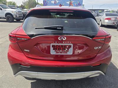 2017 INFINITI QX30 Luxury   - Photo 6 - Boise, ID 83714