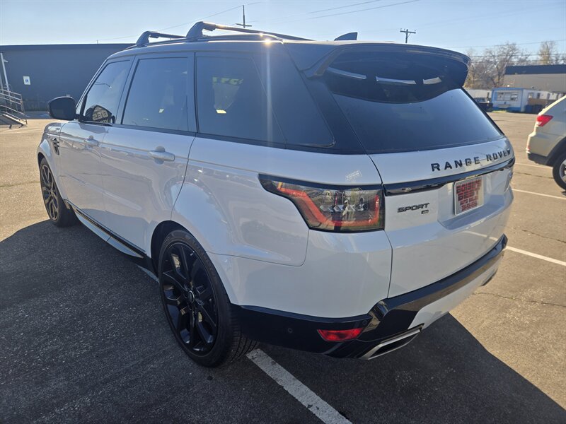 2020 Land Rover Range Rover Sport HSE photo 4