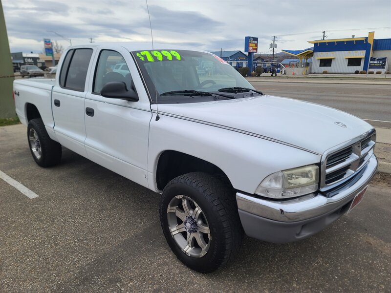 2004 Dodge Dakota SLT  