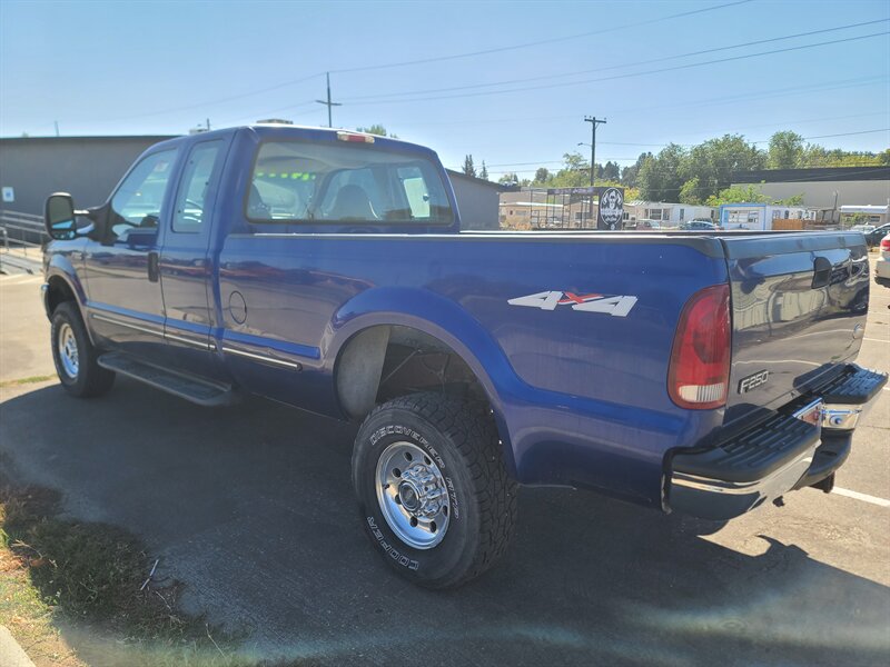 1999 Ford F-250 XL photo 4
