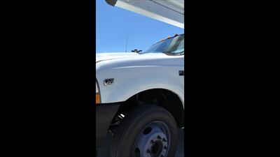 2003 Ford F-550 GAS  BUCKET/BOOM - Photo 2 - San Jacinto, CA 92583