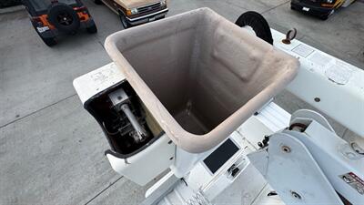 2003 Ford F550 Super Duty Regular Cab & Chassis 141 " W.B. 2D BUCKET/BOOM - Photo 25 - San Jacinto, CA 92583