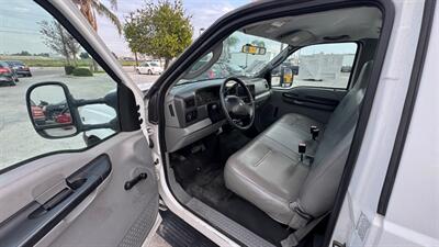 2003 Ford F550 Super Duty Regular Cab & Chassis 141 " W.B. 2D BUCKET/BOOM - Photo 3 - San Jacinto, CA 92583