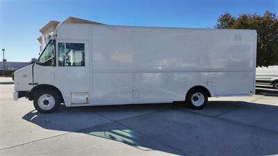2017 Freightliner MT45 106  Walk-in Van (Step Van) - Photo 23 - San Jacinto, CA 92583