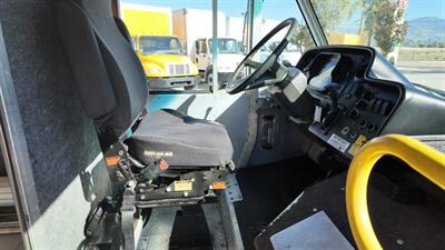 2017 Freightliner MT45 106  Walk-in Van (Step Van) - Photo 19 - San Jacinto, CA 92583