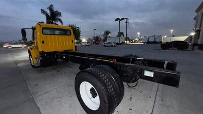 2012 Freightliner M2 106  CAB & CHASSIS MANUAL TRANSMISSION - Photo 15 - San Jacinto, CA 92583