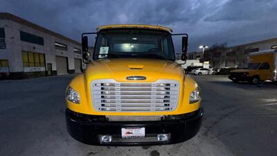 2012 Freightliner M2 106  CAB & CHASSIS MANUAL TRANSMISSION - Photo 19 - San Jacinto, CA 92583