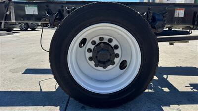 2012 Freightliner M2 106  CAB & CHASSIS MANUAL TRANSMISSION - Photo 23 - San Jacinto, CA 92583
