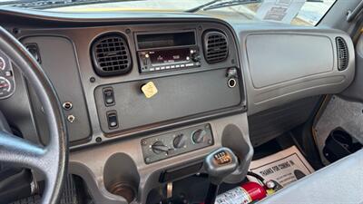 2012 Freightliner M2 106  CAB & CHASSIS MANUAL TRANSMISSION - Photo 6 - San Jacinto, CA 92583