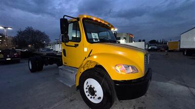 2012 Freightliner M2 106  CAB & CHASSIS MANUAL TRANSMISSION - Photo 22 - San Jacinto, CA 92583