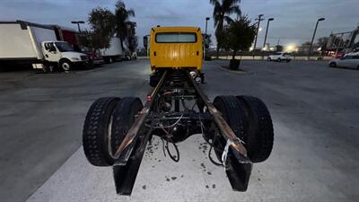 2012 Freightliner M2 106  CAB & CHASSIS MANUAL TRANSMISSION - Photo 16 - San Jacinto, CA 92583