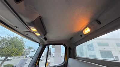 2012 Freightliner M2 106  CAB & CHASSIS MANUAL TRANSMISSION - Photo 2 - San Jacinto, CA 92583