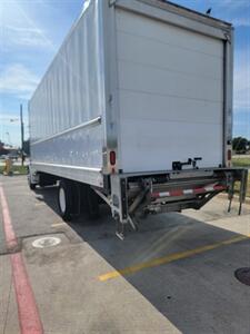 2020 Freightliner M2 106  26 ft REEFER - Photo 4 - San Jacinto, CA 92583