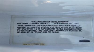2020 Freightliner M2 106 26 ft REEFER - Photo 14 - San Jacinto, CA 92583