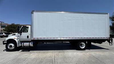 2018 International DuraStar 4300   - Photo 2 - San Jacinto, CA 92583