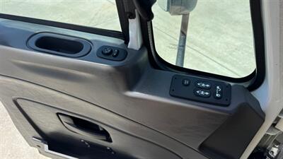 2018 International DuraStar 4300   - Photo 7 - San Jacinto, CA 92583