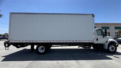 2018 International DuraStar 4300   - Photo 20 - San Jacinto, CA 92583