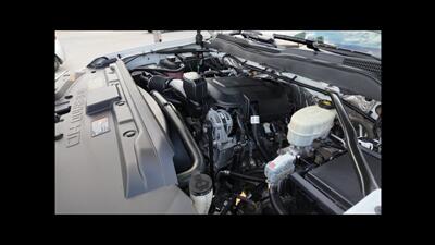 2017 Chevrolet Silverado 2500 Work Truck  HD - Photo 32 - San Jacinto, CA 92583