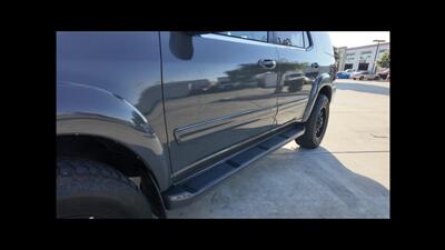 2002 Toyota Sequoia Limited   - Photo 3 - San Jacinto, CA 92583