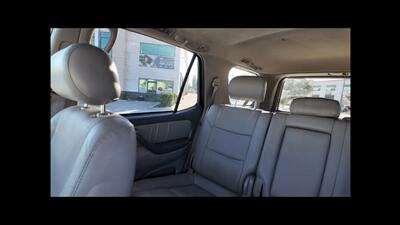 2002 Toyota Sequoia Limited   - Photo 9 - San Jacinto, CA 92583