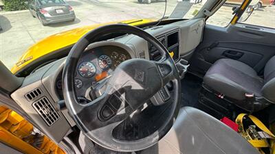 2017 International 4300 26FT BOX TRUCK - Photo 4 - San Jacinto, CA 92583