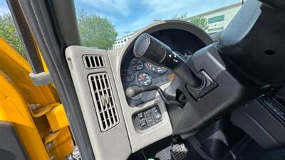 2017 Inter 4300 26FT  BOX TRUCK - Photo 8 - San Jacinto, CA 92583