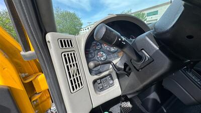 2017 International 4300 26FT BOX TRUCK - Photo 8 - San Jacinto, CA 92583