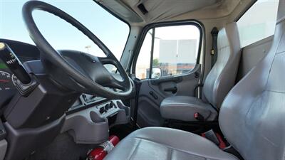 2019 Freightliner M2 CAB & CHASSIS  WHEELBASE 252 " - Photo 16 - San Jacinto, CA 92583
