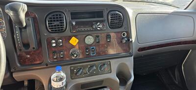 2020 Freightliner M2 106  26FT BOX TRUCK - Photo 5 - San Jacinto, CA 92583