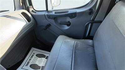 2015 Freightliner M2 106  26 ft BOX TRUCK - Photo 7 - San Jacinto, CA 92583