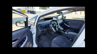 2010 Toyota Prius I   - Photo 2 - San Jacinto, CA 92583