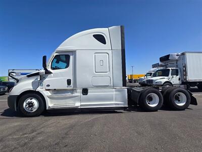 2022 Freightliner T12664ST Sleeper Tractor GTR DETROIT 3.08 - Photo 3 - San Jacinto, CA 92583