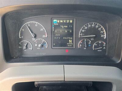 2022 Freightliner T12664ST Sleeper Tractor GTR DETROIT 3.08 - Photo 8 - San Jacinto, CA 92583