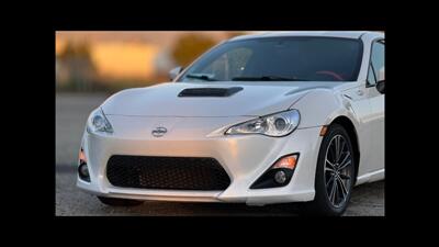 2014 Scion FR-S FR   - Photo 2 - San Jacinto, CA 92583