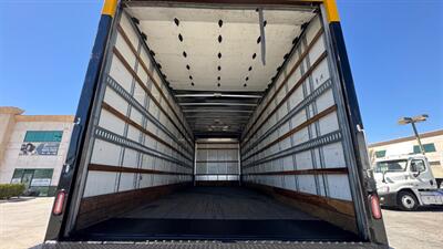 2019 Freightliner M2 106  26FT BOX TRUCK - Photo 16 - San Jacinto, CA 92583