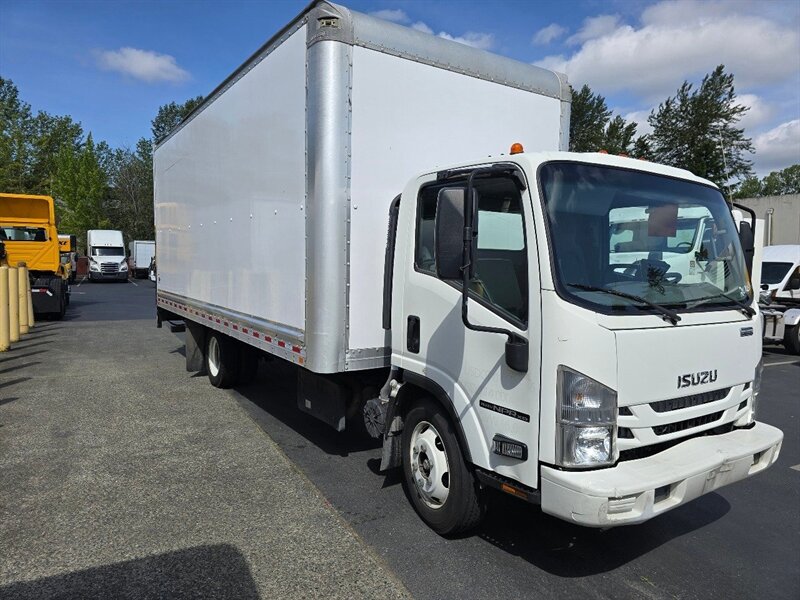 2017 Isuzu NPRXD 20 FT BOX TRUCK - Photo 1 - San Jacinto, CA 92583